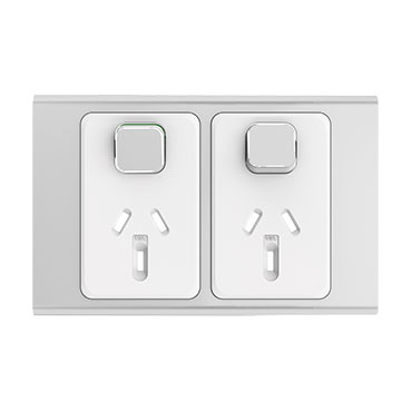 CLIPSAL ICONIC STYL SILVER 10A DOUBLE POWERPOINT SKIN S3025C-SV
